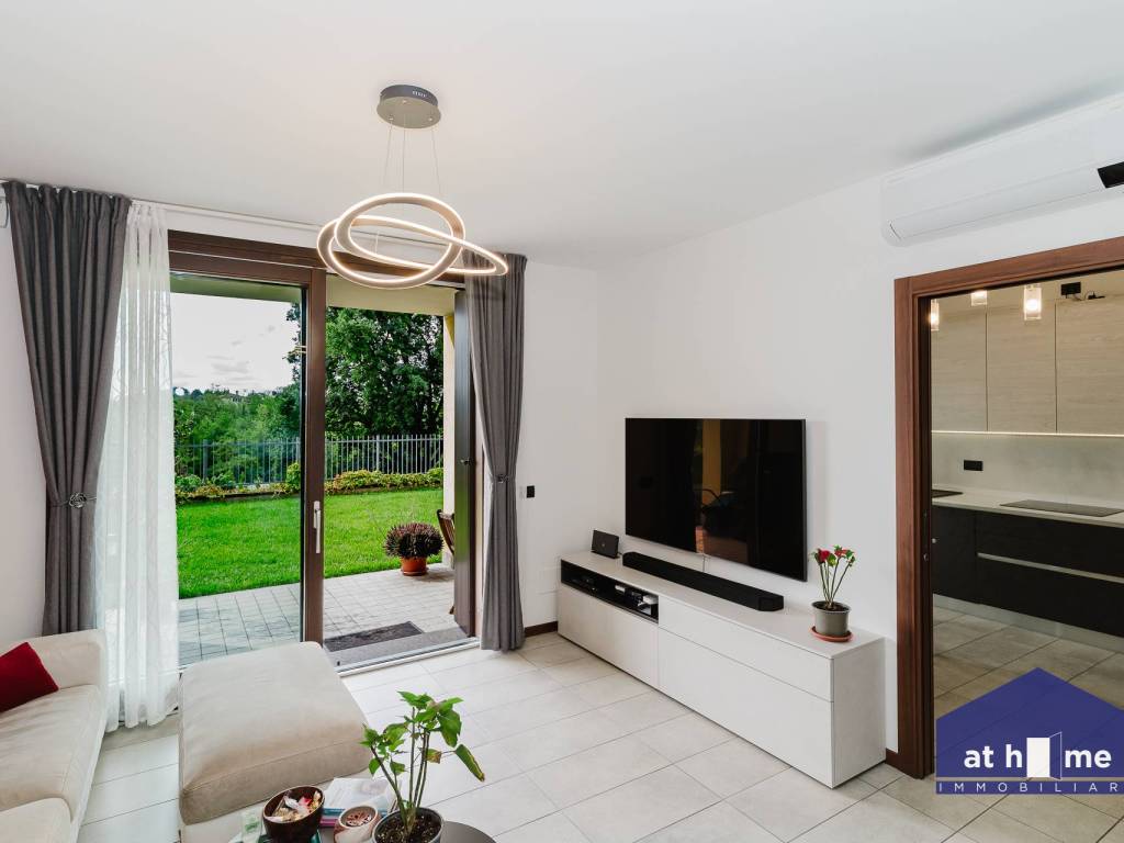 appartamento in vendita a Casatenovo