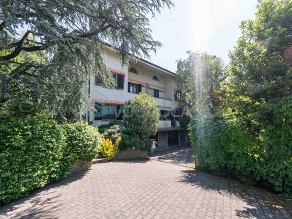 casa indipendente in vendita a Casatenovo