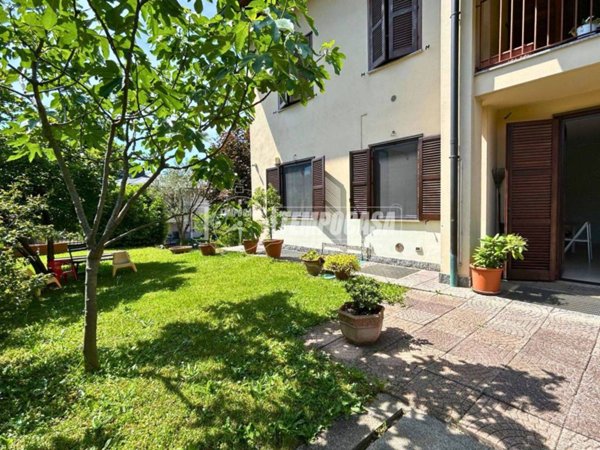 appartamento in vendita a Casatenovo
