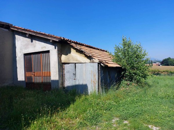 casale in vendita a Casatenovo