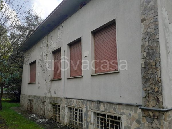 casa indipendente in vendita a Casatenovo