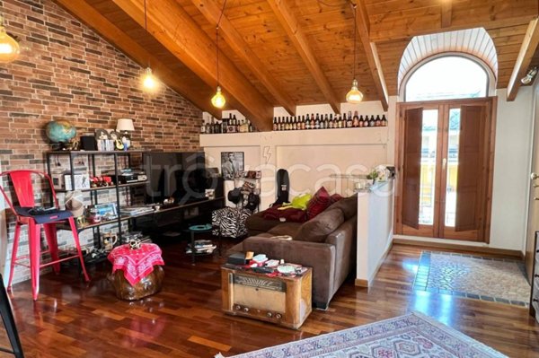 appartamento in vendita a Casatenovo