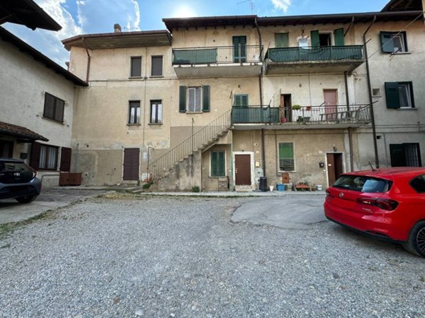 casa indipendente in vendita a Casatenovo