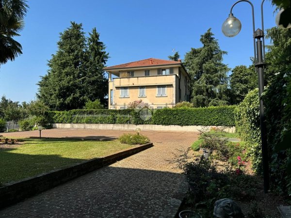 appartamento in vendita a Casatenovo