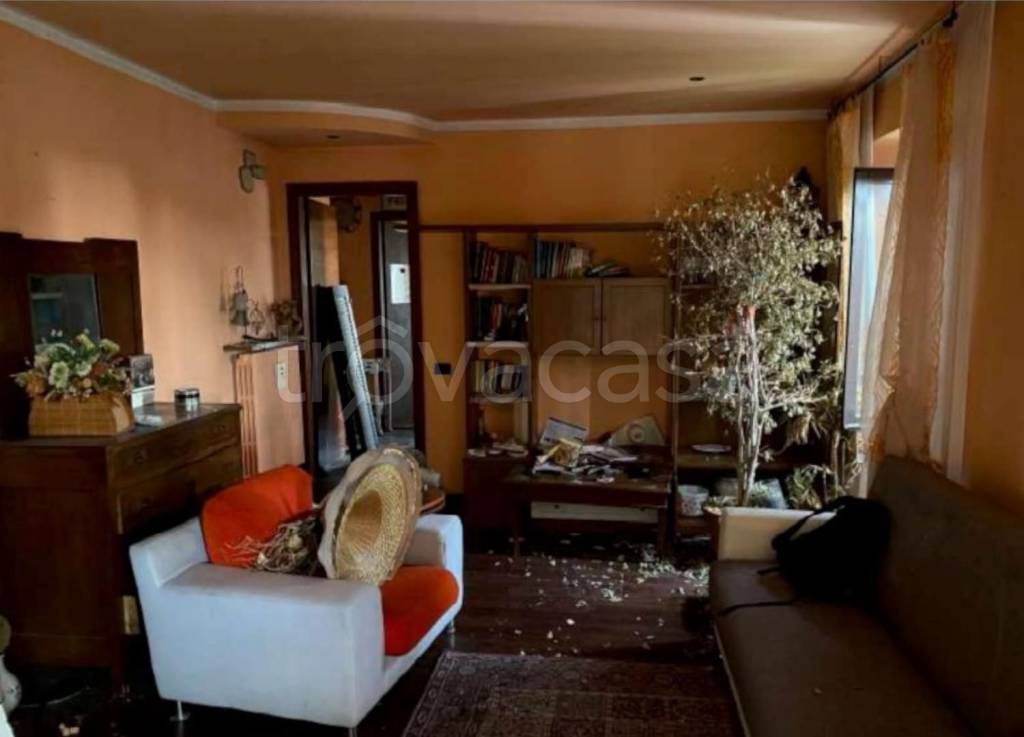 appartamento in vendita a Casatenovo in zona Galgiana