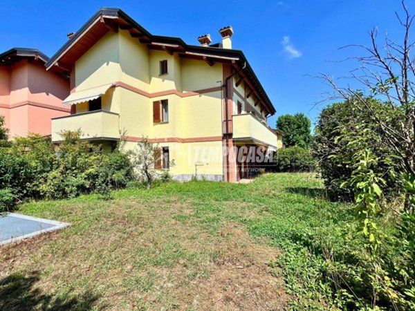 appartamento in vendita a Casatenovo