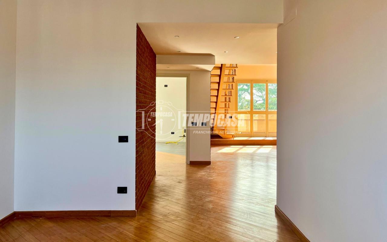 appartamento in vendita a Casatenovo