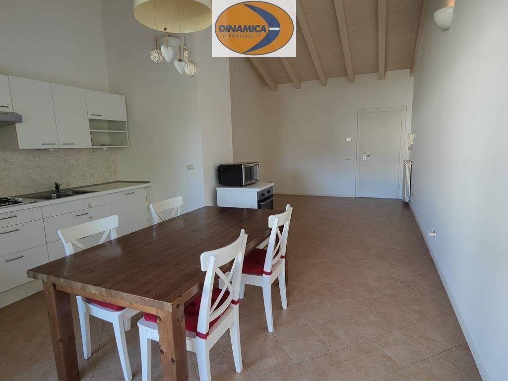 appartamento in vendita a Casatenovo in zona Valaperta