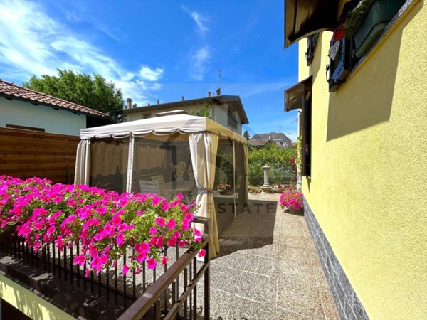 casa indipendente in vendita a Casatenovo in zona Rogoredo