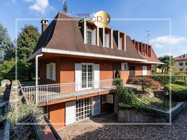 casa indipendente in vendita a Casatenovo