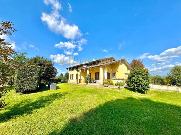 casa indipendente in vendita a Casatenovo