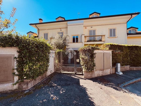 appartamento in vendita a Casatenovo