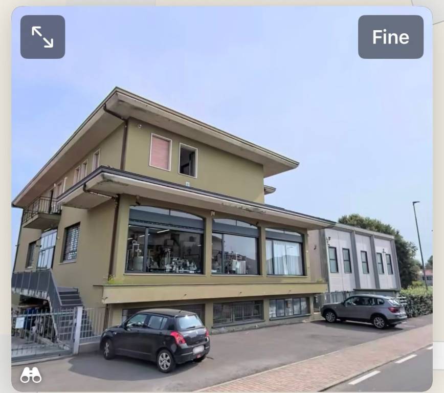 locale commerciale in vendita a Casatenovo