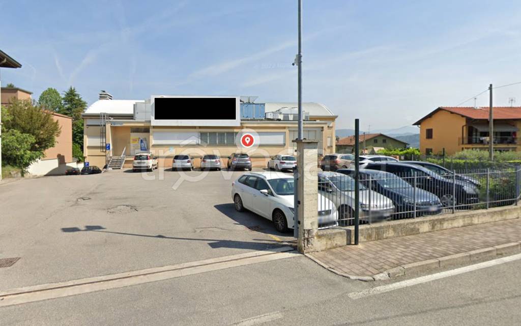 negozio in vendita a Casatenovo