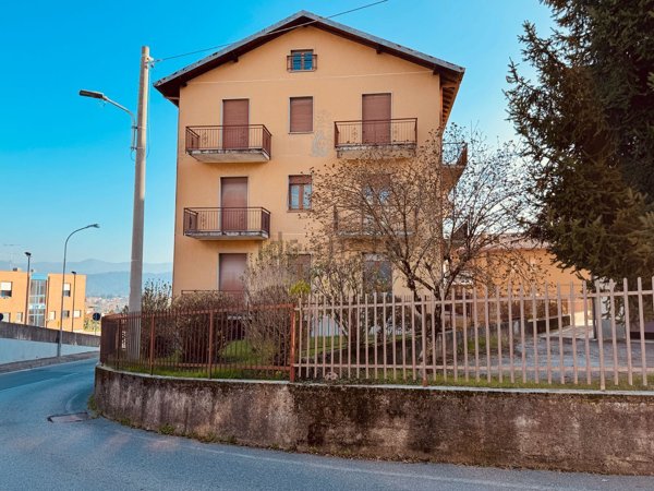 appartamento in vendita a Casatenovo