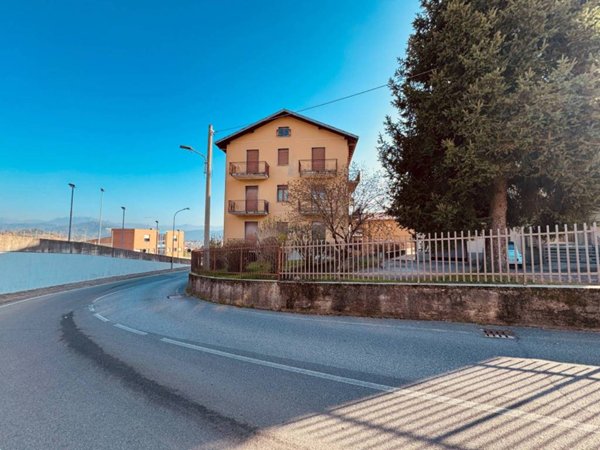 appartamento in vendita a Casatenovo