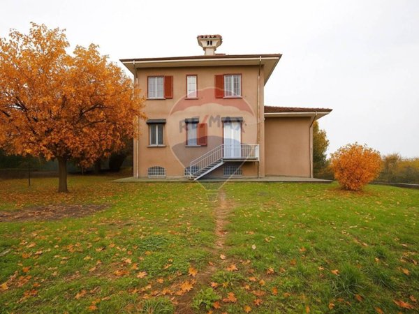 casa indipendente in vendita a Casatenovo