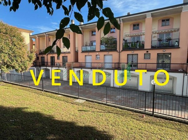 appartamento in vendita a Casatenovo in zona Campofiorenzo