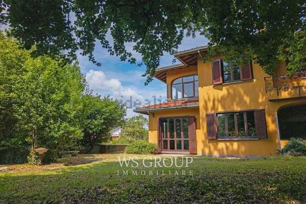 casa indipendente in vendita a Casatenovo