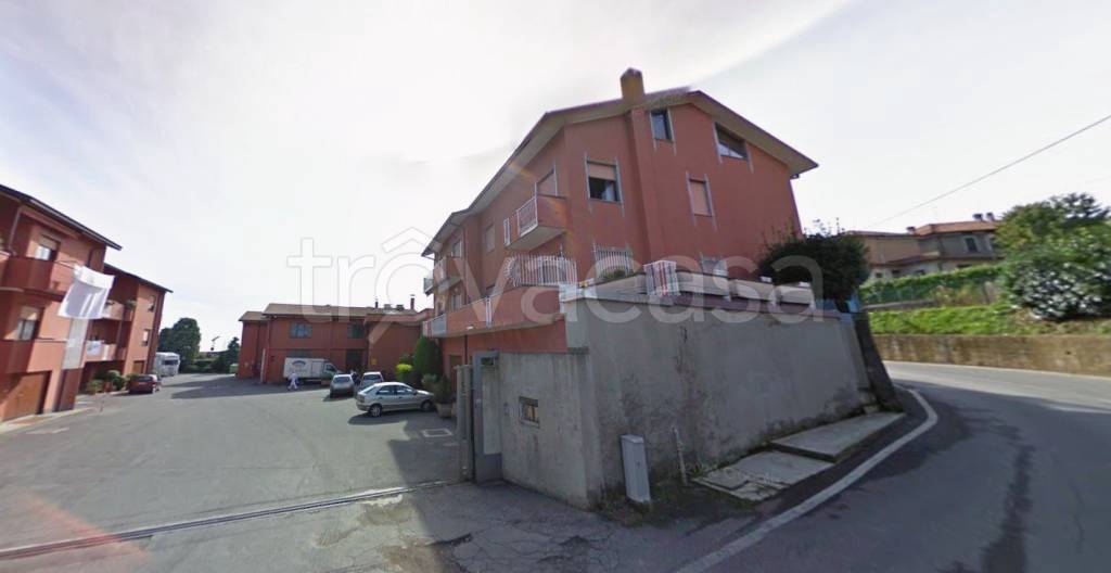 appartamento in vendita a Casatenovo in zona Valaperta