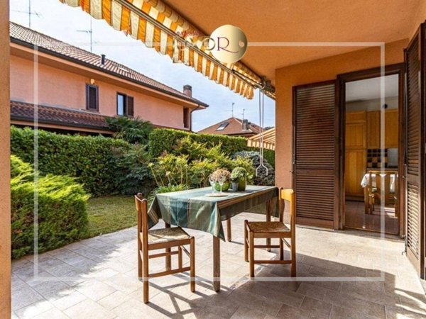 casa indipendente in vendita a Casatenovo