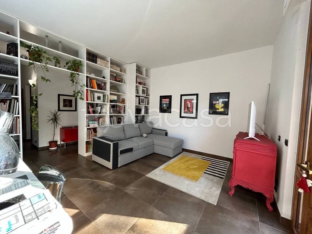 appartamento in vendita a Casatenovo