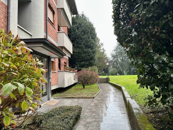 ufficio in vendita a Casatenovo