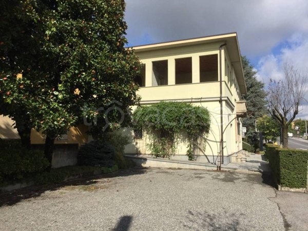 casa indipendente in vendita a Casatenovo