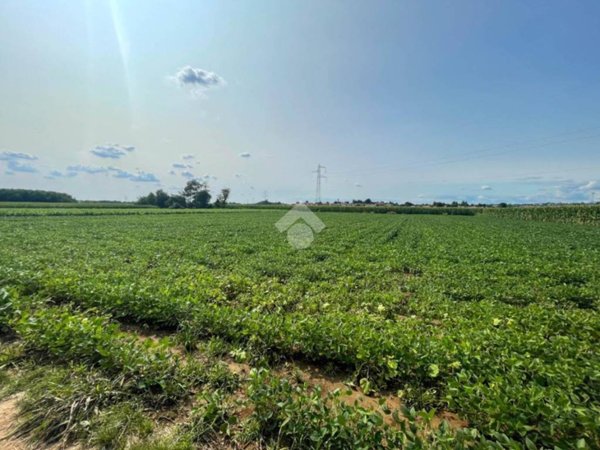 terreno edificabile in vendita a Casatenovo in zona Valaperta