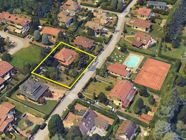 casa indipendente in vendita a Casatenovo in zona Valaperta