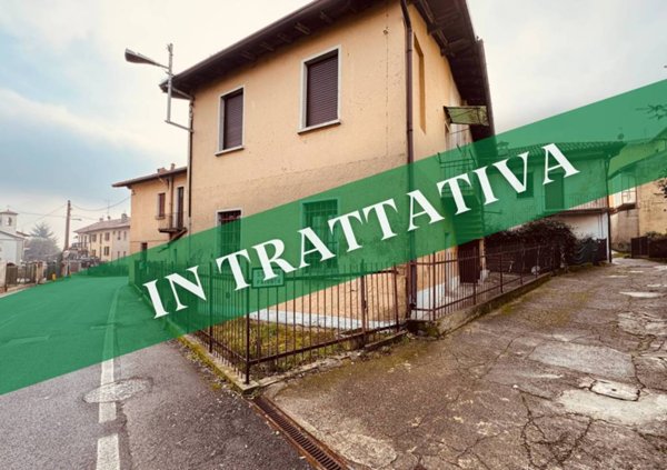 appartamento in vendita a Casatenovo in zona Valaperta