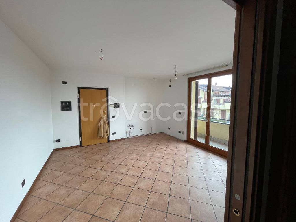 appartamento in vendita a Casatenovo