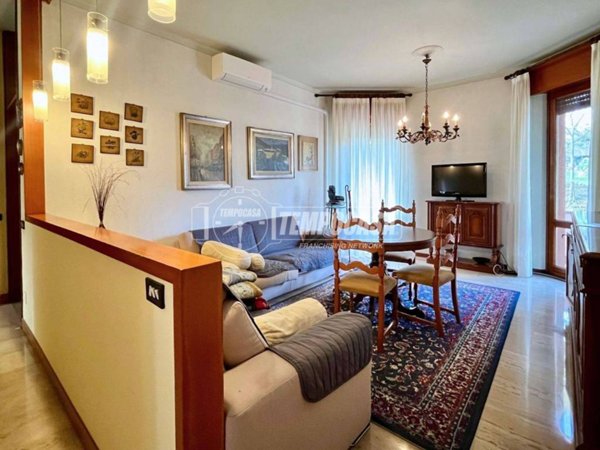 appartamento in vendita a Casatenovo