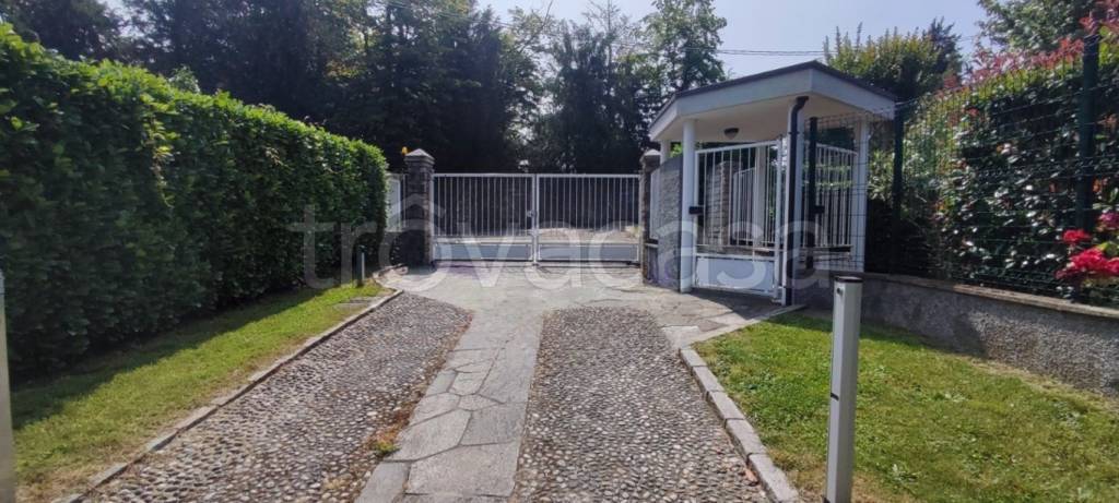 ufficio in vendita a Casatenovo