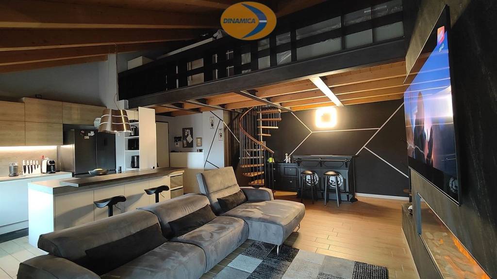 appartamento in vendita a Casatenovo