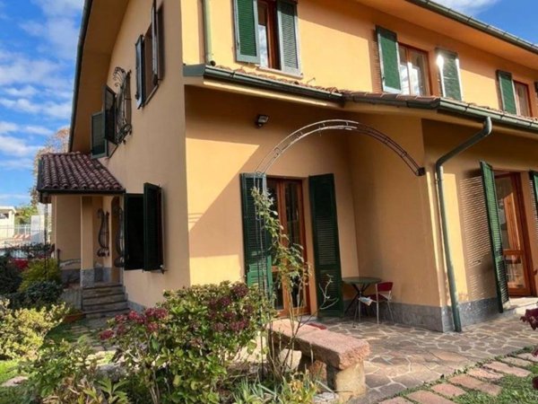 casa indipendente in vendita a Casatenovo