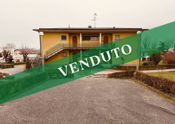 appartamento in vendita a Casatenovo