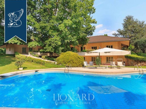 villa in vendita a Casatenovo