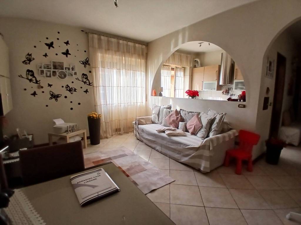 appartamento in vendita a Casatenovo