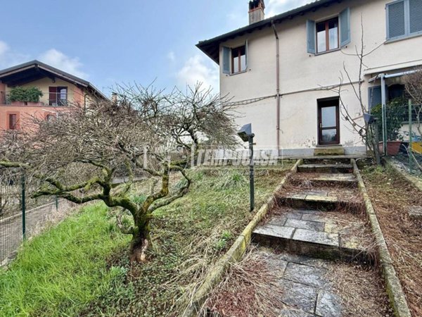 casa indipendente in vendita a Casatenovo in zona Rogoredo