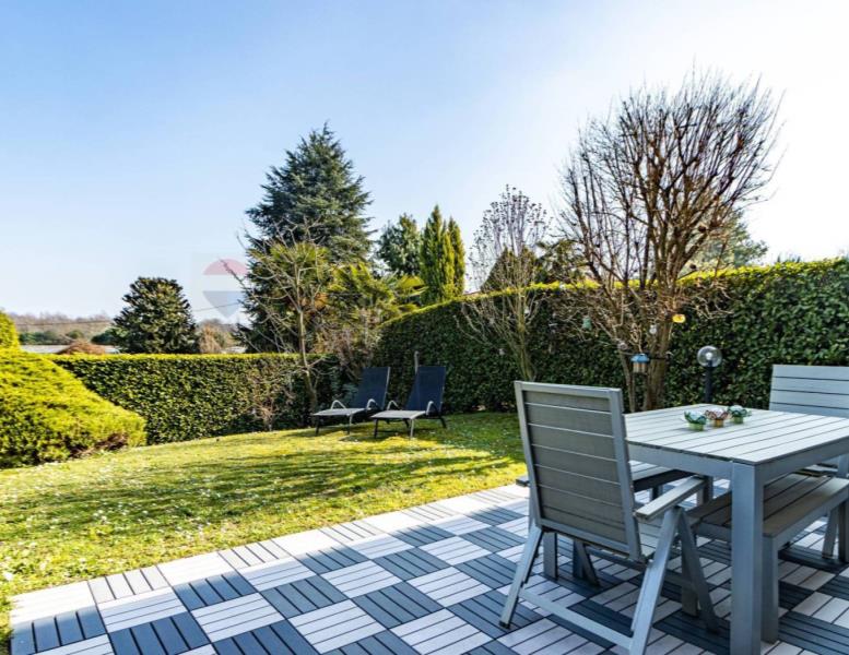 appartamento in vendita a Casatenovo