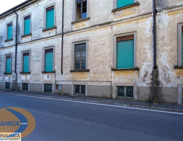 casa indipendente in vendita a Casatenovo