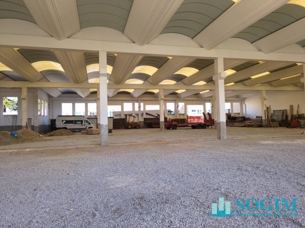 capannone in vendita a Casatenovo