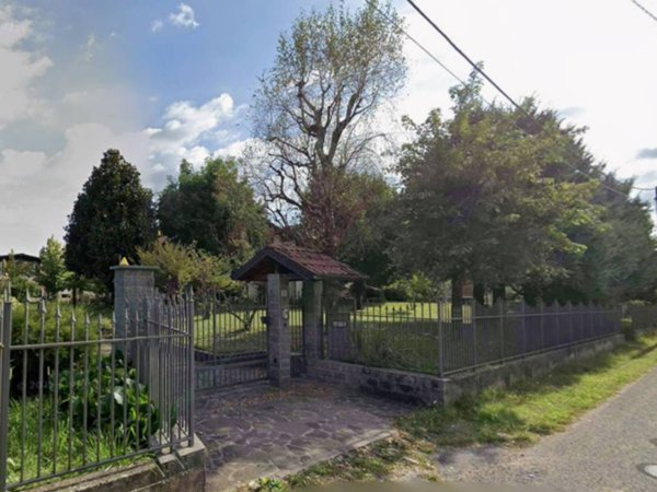 appartamento in vendita a Casatenovo in zona Valaperta