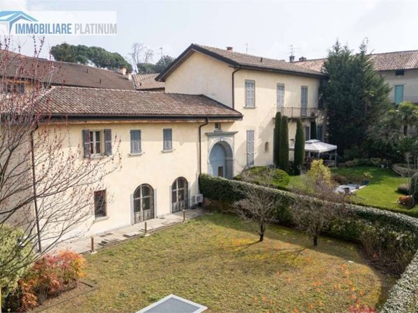 appartamento in vendita a Casatenovo