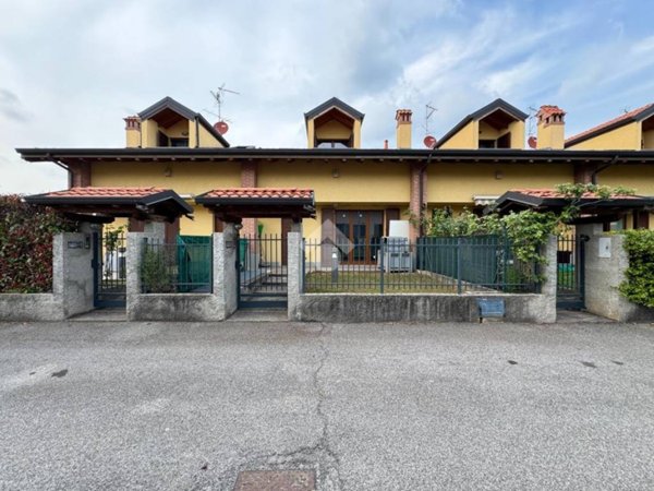 casa indipendente in vendita a Casatenovo in zona Galgiana