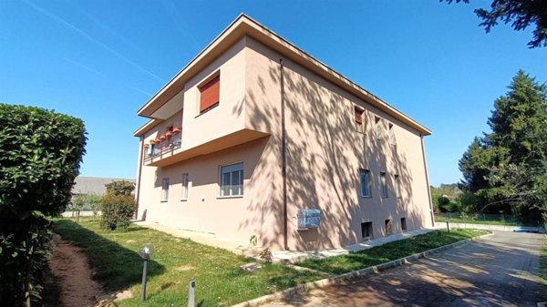 casa indipendente in vendita a Casatenovo