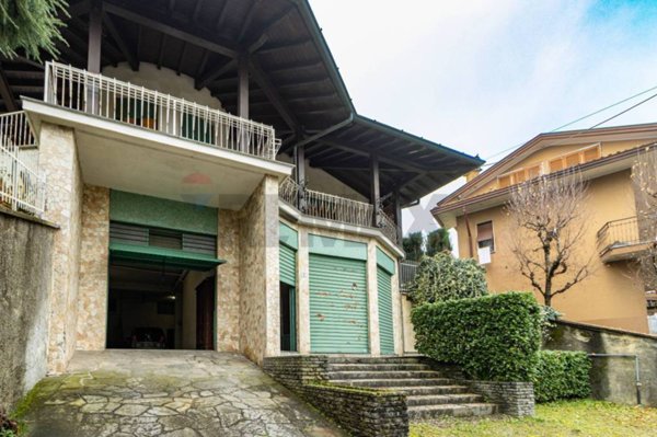 casa indipendente in vendita a Casatenovo