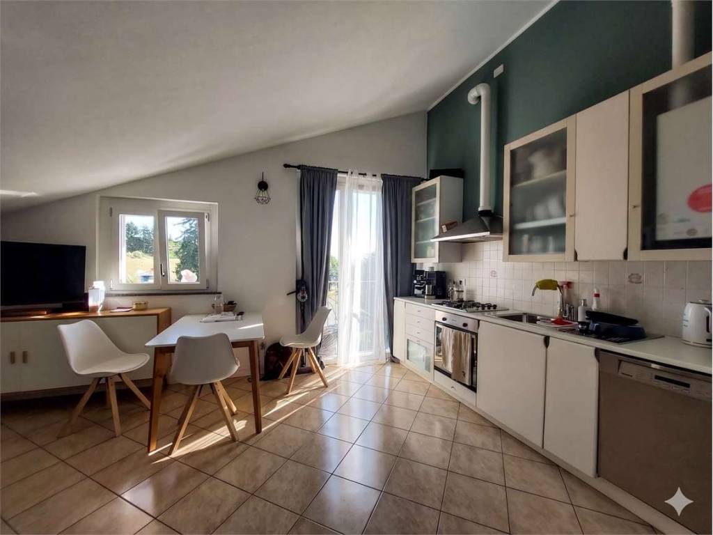 appartamento in vendita a Casatenovo