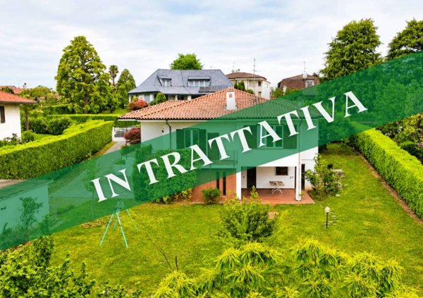 casa indipendente in vendita a Casatenovo